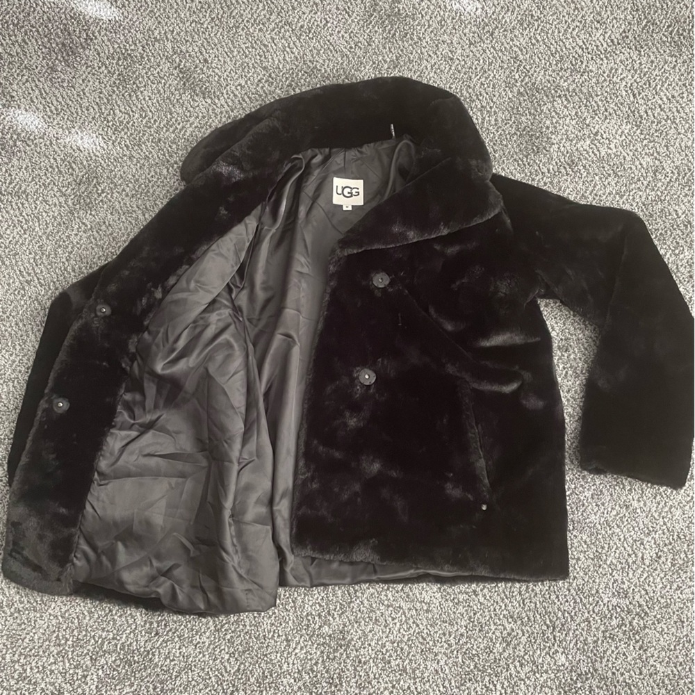 UGG Rosemary Fur Coat - Size Medium NWOT! - Picture 10 of 11